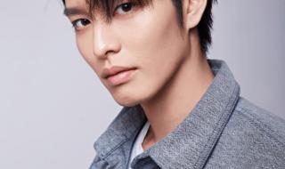 水男孩脸红心跳 水男孩脸红心跳